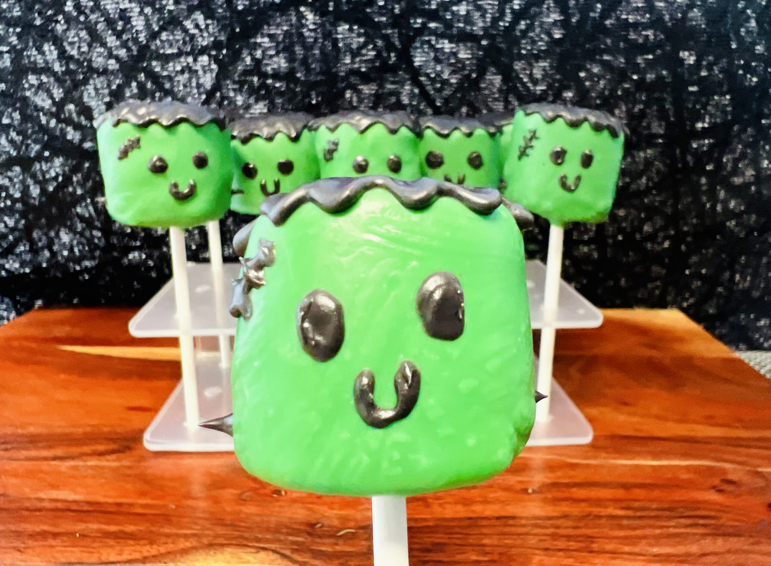 Frankenstein Marshmallow Pops